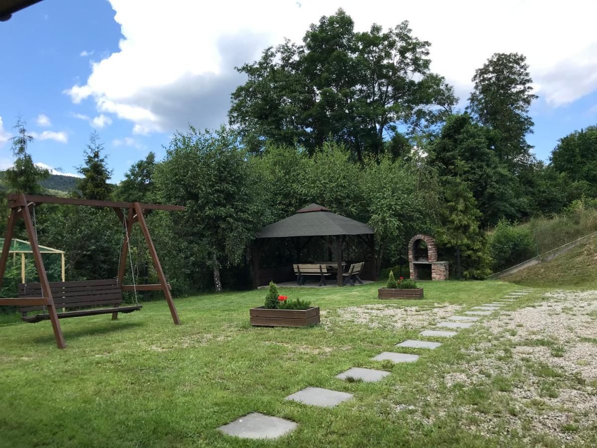 Лоджи Domek w Beskidach Ropica Górna-5
